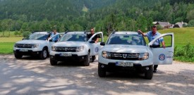 Dacia gorskim reševalcem v uporabo predala tri terence