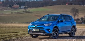 Toyota: 38-odstotna rast prodaje hibridov