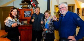 Obisk nagrajencev Slovenskih novic pri PUBEC vinarjih Vino Horvat, Vino Vehovar in Vino Kolar