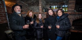 Obisk nagrajencev Slovenskih novic pri PUBEC vinarjih Leber, Hafner in Cvitanič