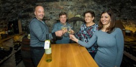 Obisk nagrajencev Slovenskih novic pri PUBEC vinarjih Jamnik, Mulec in Joannes