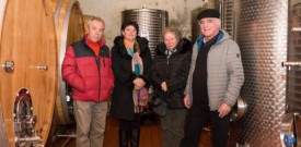 Obisk nagrajencev Slovenskih novic pri vinarju Leber