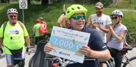 Planet TV z vrtenjem pedal in bonom za 1000 EUR pomagal Deželaku Junaku