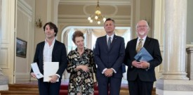 Predsednik Pahor odlikoval Elzo Budau, Edwarda Cluga in Ervina Hartmana