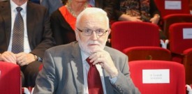 Umrl je Jože Mencinger, ekonomist, pravnik in politik