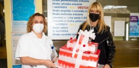 Citycenter Celje predal darila za otroke v Splošni bolnišnici Celje