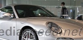 Zaključek nagradne igre The Game in predaja vozila Porsche 911 zmagovalcu