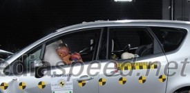 Najvišja ocena petih zvezdic na preizkusnem trčenju Euro NCAP za Opel Merivo