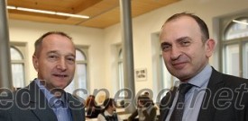 Univerza v Mariboru: Okrogla miza Društva univerzitetnih profesorjev Maribor o raziskovalni dejavnosti v RS, programskih skupinah, projektih in mladih raziskovalcih