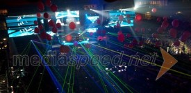 Red X mas Party, gost Armin van Buuren