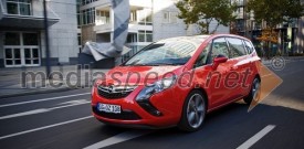 Zafira Tourer BiTurbo: Najhitrejši kompaktni enoprostorec s sedmimi sedeži z dizelskim motorjem