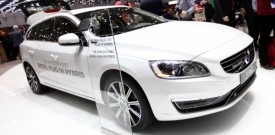 Priključni hibrid Volvo V60 (Plug-in Hybrid) v New Yorku eden izmed treh kandidatov za Zeleni avto leta