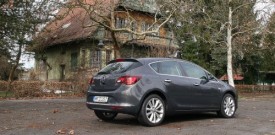 Opel Astra 1.7 CDTI Cosmo (96 kW), mediaspeed test
