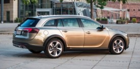 Opel Insignia Country Tourer: pustolovka sedaj s pogonom spredaj