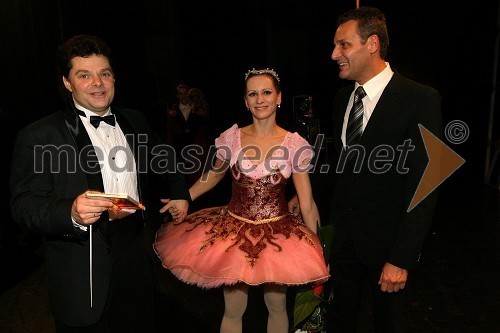 Aleksej Baklan, dirigent, Alenka Ribič Laufer, balerina in Danilo Rošker, direktor SNG Maribor