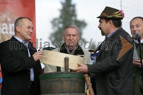 Franc Kangler, mariborski župan, Mag. Tone Zafošnik, mestni viničar in Alojz Jenuš - Slavek, outar in brač iz Malečnika
