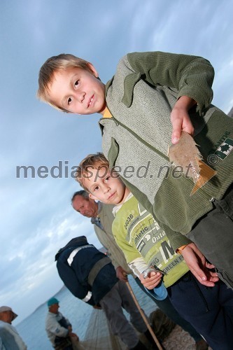 Mladi ribiči