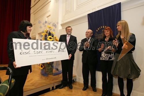 Yasmin Vodopivec, koordinatorica kulturnih projektov na Veleposlaništvu Španije, prof. dr. Ivan Rozman, rektor Univerze v Mariboru, Jožef Tivadar, direktor Centra za socialno delo Maribor, ... in Lidija Šestak Zorič, predsednica društva Sonček