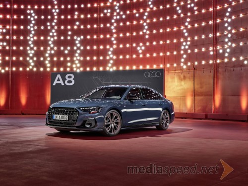 Izostren dizajn in inovativne tehnologije za paradni model Audi A8