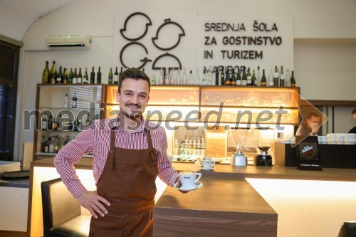 Tečaj kavnih koktajlov in risanja na kavo SŠGT Maribor