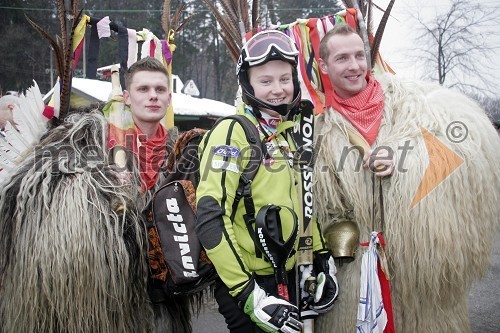 Smučarka Ana Drev, Slovenija in kurenta
(odpovedan veleslalom)