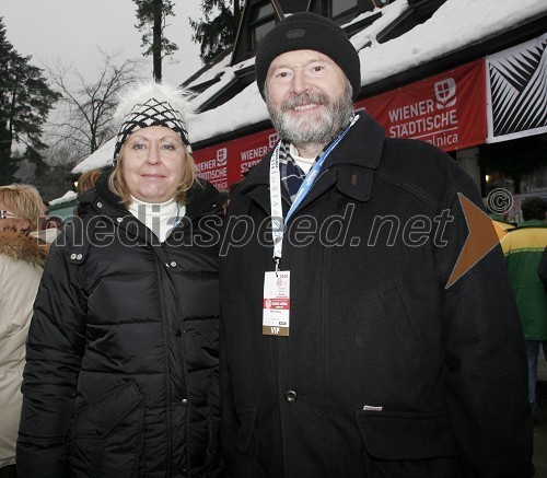 Dr. Ivan Rozman, rektor Univerze v Mariboru s soprogo dr. Janjo Črčinovič Rozman 
(odpovedan veleslalom)