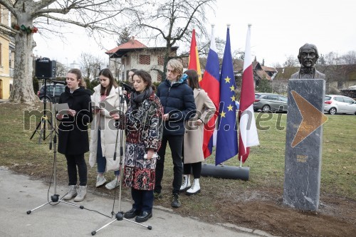 Dijaki in dijakinje Gimnazije Kranj