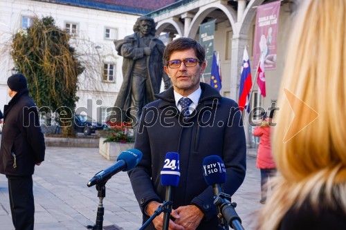 Prešernov smenj obudil spomin na največjega slovenskega pesnika