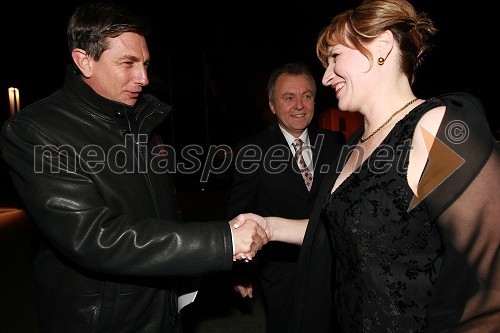 Borut Pahor, predsednik vlade RS in Helena Zver, pomočnica generalnega direktorja RTV Slovenija za madžarsko narodno skupnost