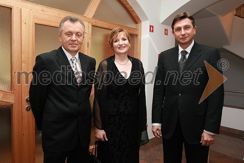 Anton Guzej, generalni direktor RTV Slovenija, Helena Zver, pomočnica generalnega direktorja RTV Slovenija za madžarsko narodno skupnost in Borut Pahor, predsednik vlade RS