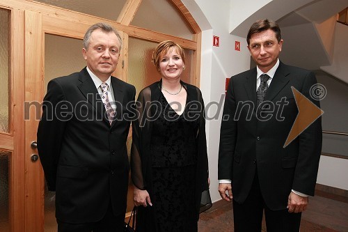 Anton Guzej, generalni direktor RTV Slovenija, Helena Zver, pomočnica generalnega direktorja RTV Slovenija za madžarsko narodno skupnost in Borut Pahor, predsednik vlade RS