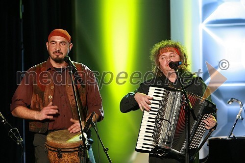 Janez Vrenjak in Béla Szomi, člana glasbene skupine Kontrabant