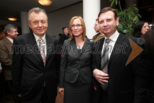 Anton Guzej, generalni direktor RTV Slovenija, Cvetka Žirovnik, pomočnica generalnega direktorja RTV Slovenija za organizacijo, kadre in izobraževanje in Anton Balažek, župan Lendave