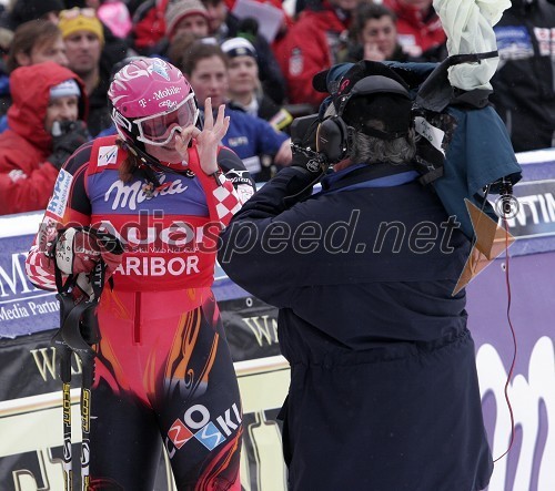 Smučarka Janica Kostelič, Hrvaška in snemalec
(nedeljski slalom)