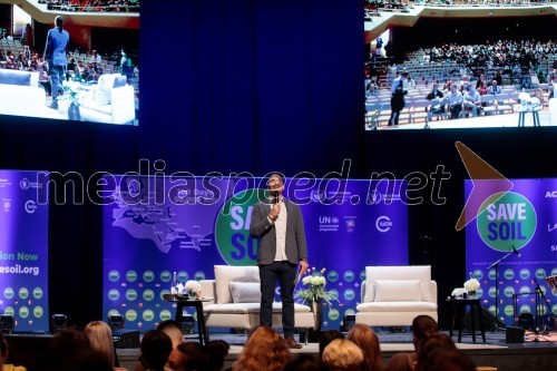 Sadhguru v Sloveniji, predavanje Rešimo prst (Save Soil)