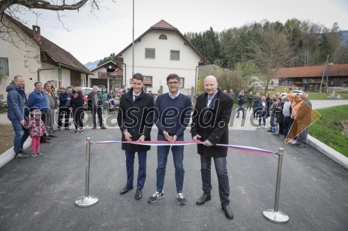 Slovesno odprtje obnovljenega cestišča v Letenicah