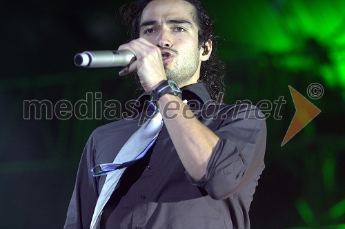 Alfonso Herrera, skupina Rebelde