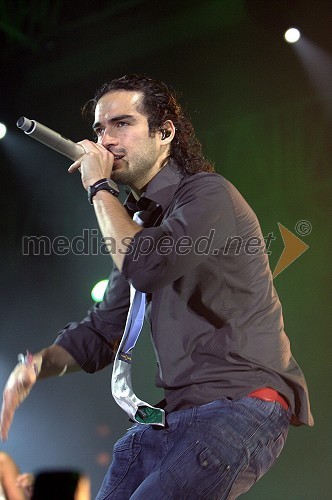 Alfonso Herrera, skupina Rebelde