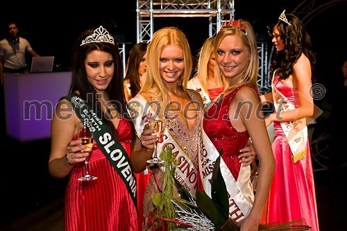 Sara Frančeškin, Miss Earth Slovenije 2008, Nadiya Bychkova, Miss Casino Kongo 2008 in Maja Jamnik, Miss Casino Kongo 2009