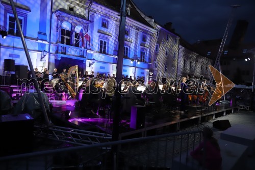 Operna noč na Glavnem trgu Maribor