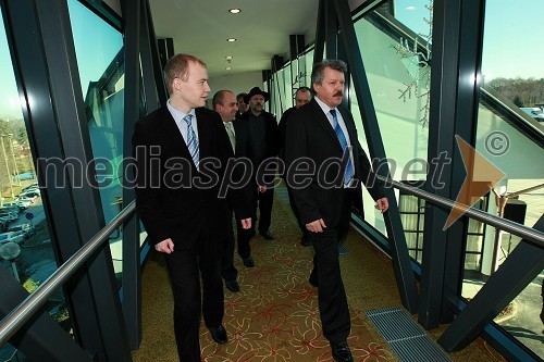 Matej Lahovnik, minister za gospodarstvo in Drago Rataj, direktor Športnega centra Pohorje