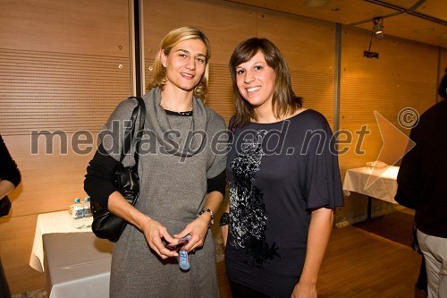 Anja Frešer, rokometašica in Anja Čarman, plavalka