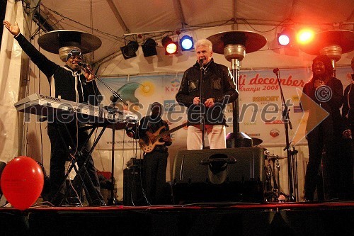 IDMC Gospel Choir, Velika Britanija in Andrej Šifrer, pevec