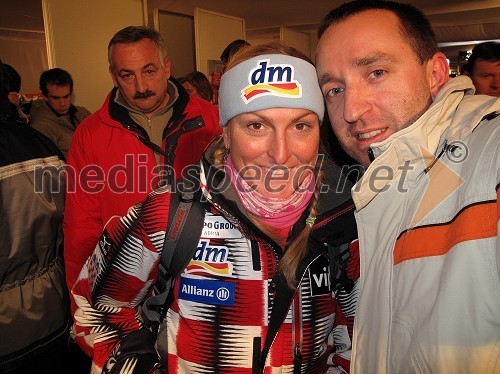 Janica Kostelić, nekdanja hrvaška alpska smučarka in Borut Cvetko, fotograf