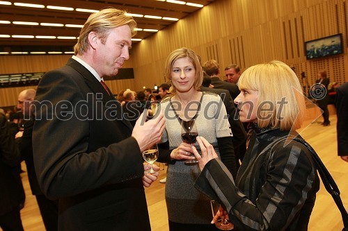 Gregor Golobič, minister za visoko šolstvo, Andreja Comino, novinarka in Barbra Jermann, urednica revije Lady