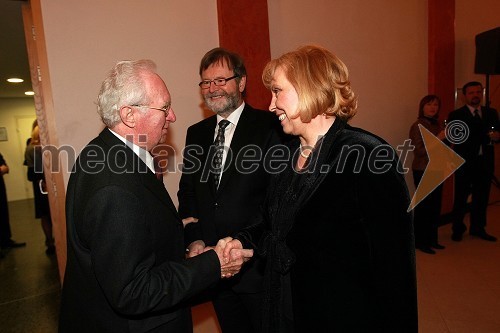 Smail Festić in prof. dr. Ivan Rozman, rektor Univerze v Mariboru ter soproga dr. Janja Črčinovič Rozman