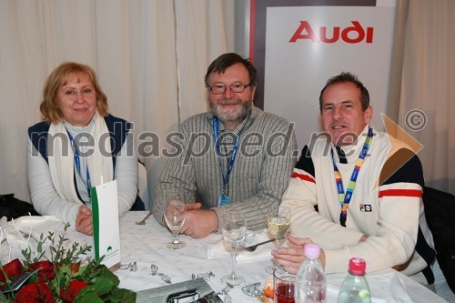 Prof. dr. Ivan Rozman, rektor Univerze v Mariboru, njegova soproga dr. Janja Črčinovič Rozman in Marko Klemenčič, član uprave Raiffeisen banke