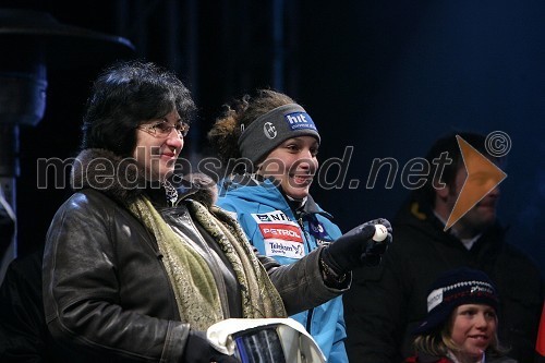 ... in Ilka Štuhec, mladinska svetovna prvakinja v slalomu