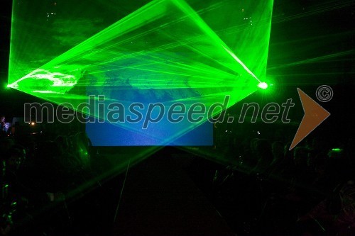 Lasershow ob začetku prireditve