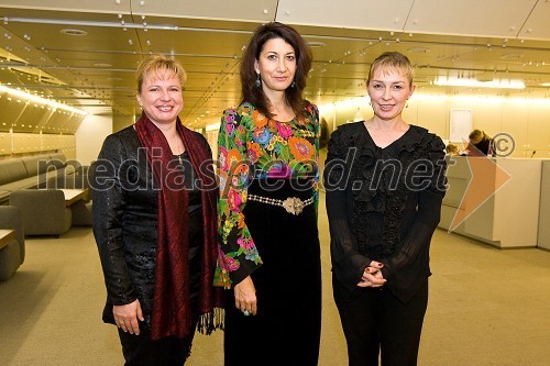 Nives Fras, vodja produkcije SNG opera in balet Ljubljana, Nataša Jelić, stiki z javnostmi SNG opera in balet Ljubljana in Teja Valič, poslovna sekretarka SNG opera in balet Ljubljana